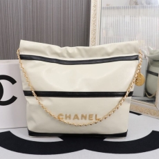 Chanel Shopping Bags